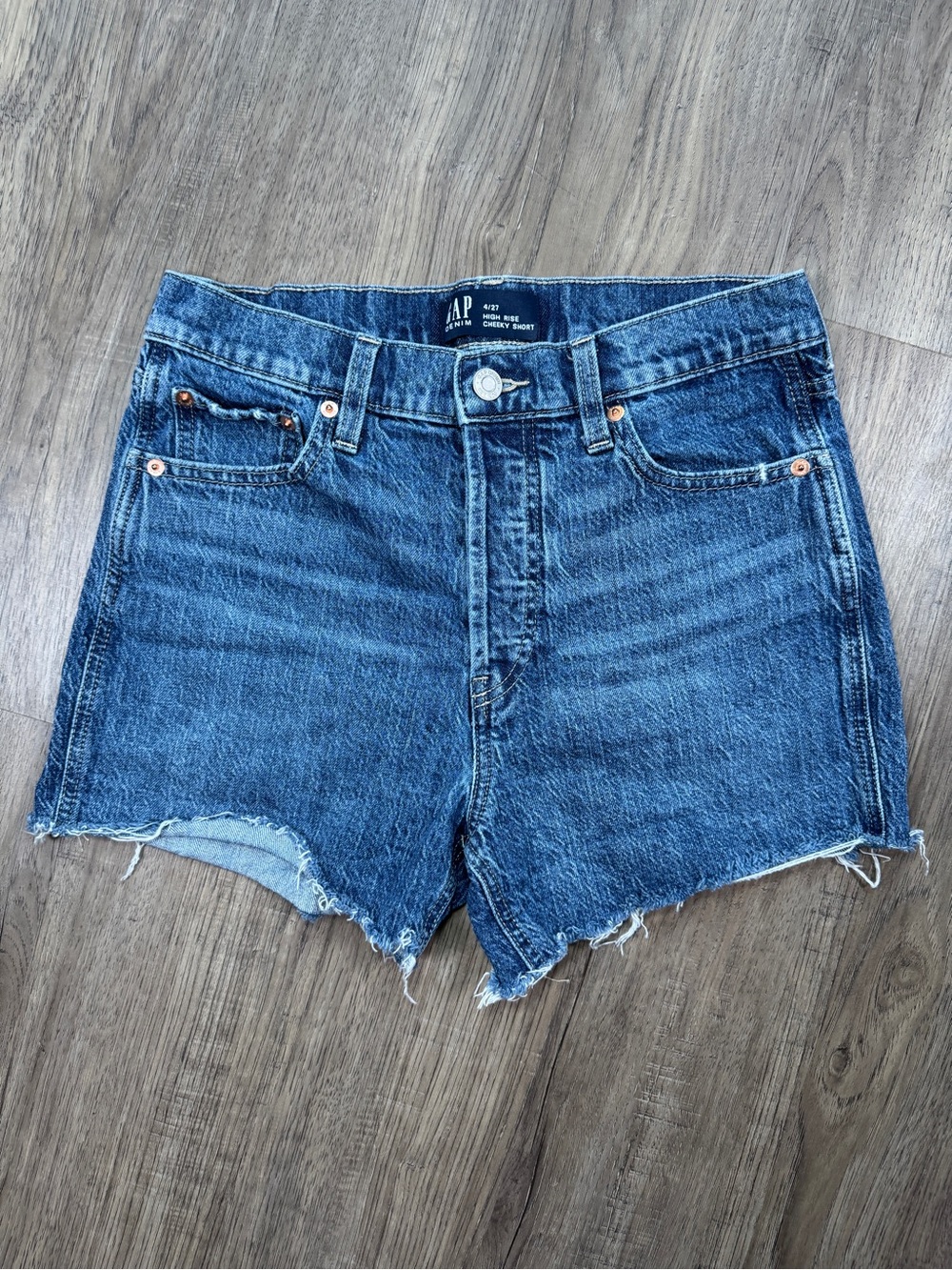 Gap High Rise Cheeky Short Dark Loni Distressed Denim 4/27
